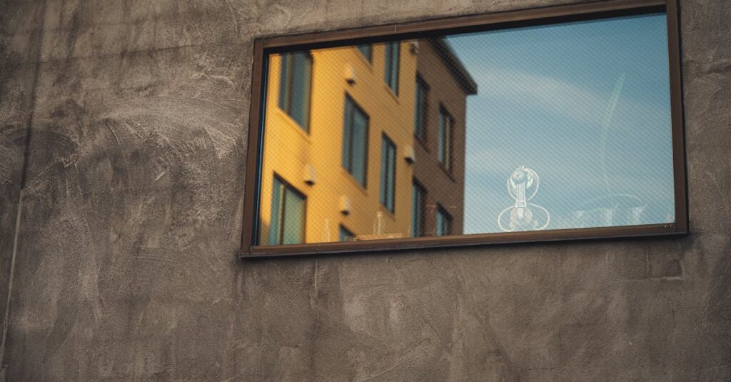 découvrez comment choisir les bonnes dimensions de fenêtre pour votre maison afin d’optimiser la luminosité, l’isolation thermique et l’esthétique de chaque pièce.