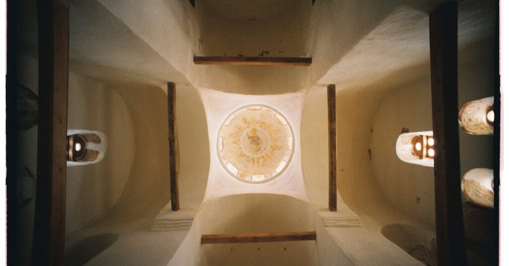 découvrez nos conseils et idées pour peindre des poutres en bois. donnez une nouvelle vie à vos poutres apparentes avec les meilleures techniques et finitions pour un résultat esthétique et durable.