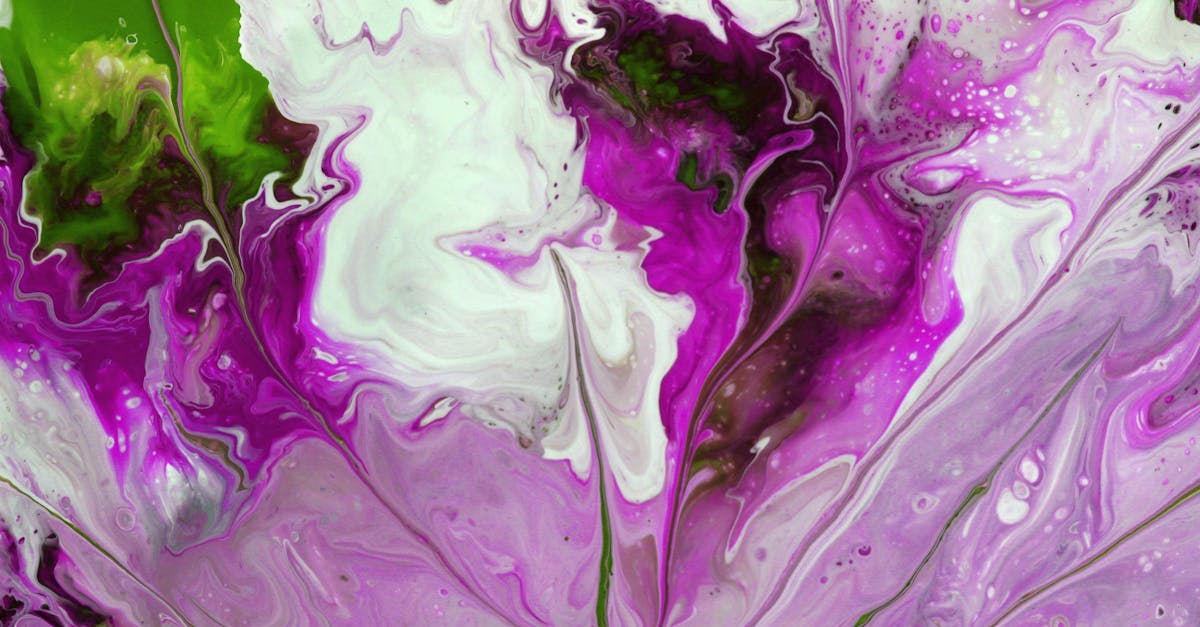 découvrez les facteurs qui influencent le coût de la peinture, les tarifs moyens selon les surfaces et conseils pour bien estimer votre budget avant vos travaux de peinture.