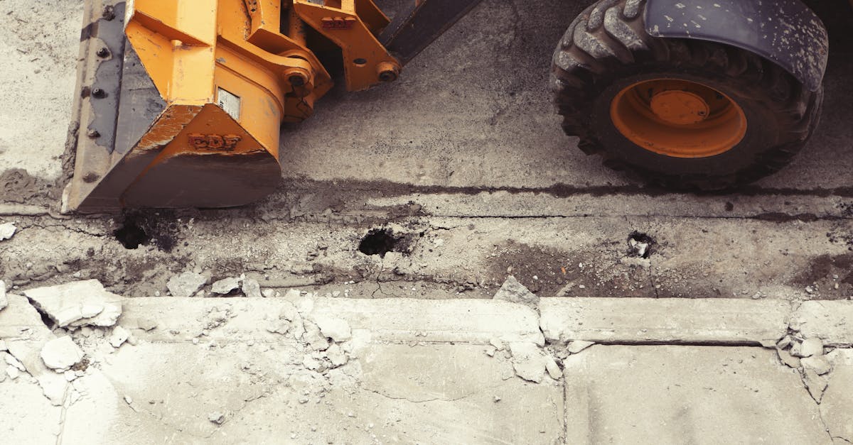 découvrez les coûts de démolition : facteurs influençant le prix, fourchettes tarifaires, méthodes utilisées et conseils pour estimer précisément le budget de vos travaux de démolition en france.