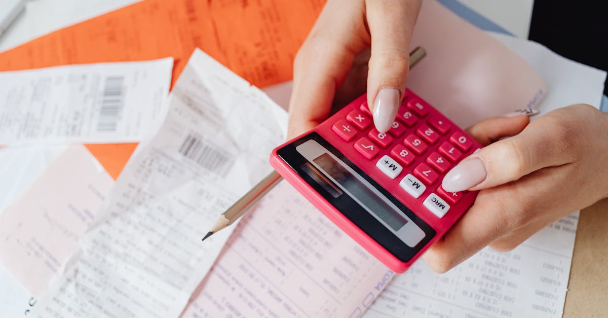 découvrez tout ce qu'il faut savoir sur les coûts de démolition : facteurs qui influencent le prix, estimations selon les types de bâtiments et conseils pour maîtriser votre budget de démolition.