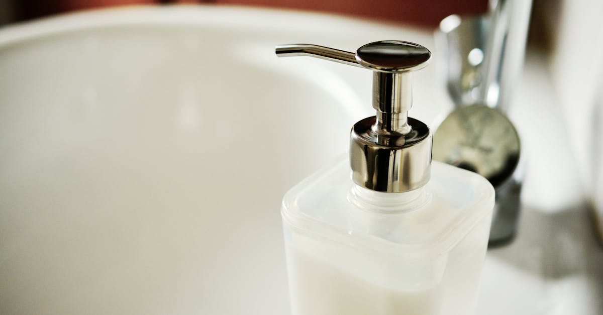découvrez notre large sélection d'éviers modernes et fonctionnels pour votre cuisine ou salle de bain. choisissez parmi différents matériaux et designs pour un intérieur élégant et pratique.