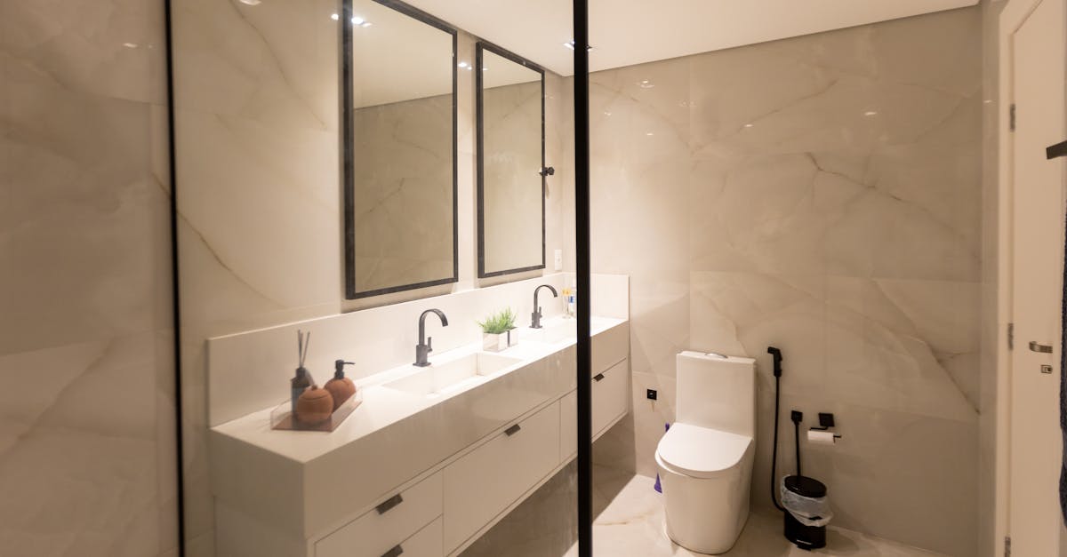 découvrez comment carreler un plan de travail étape par étape. conseils pratiques, choix des matériaux et astuces pour réussir la pose de carrelage sur vos surfaces de cuisine ou salle de bain.