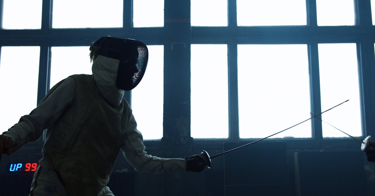 découvrez l'escrime, un sport élégant et stratégique qui allie rapidité, précision et agilité. apprenez les règles, l'histoire et les techniques de ce discipline olympique captivante.