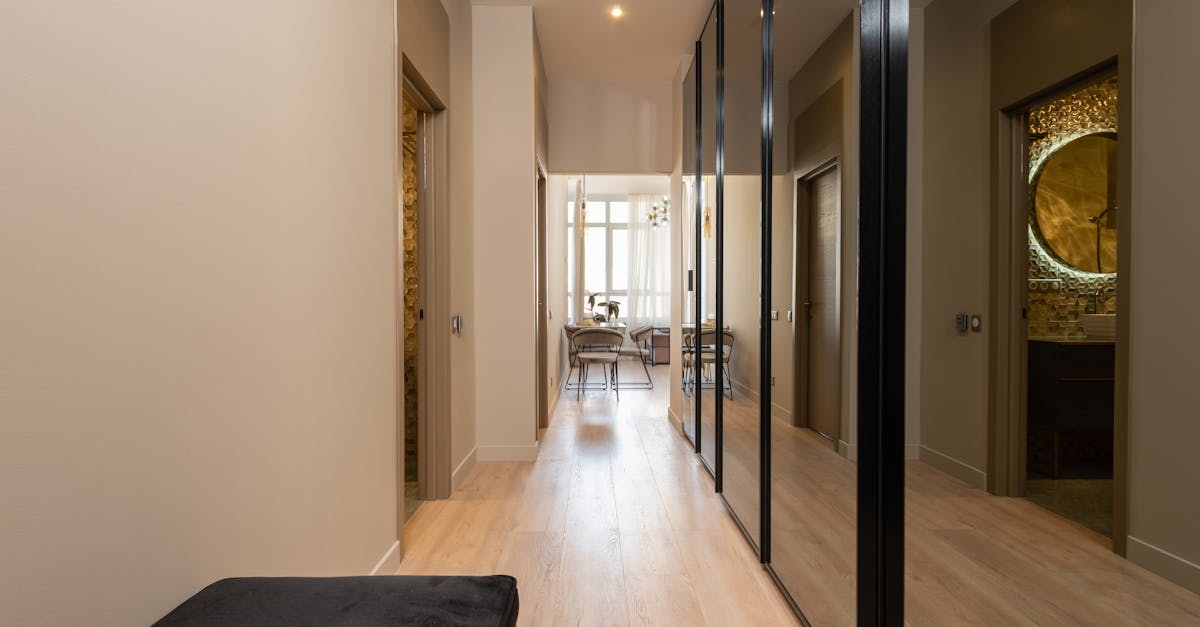 découvrez le revêtement de sol stratifié : une solution esthétique, durable et facile à entretenir pour moderniser votre intérieur à petit prix. faites le choix pratique et élégant pour toutes les pièces de la maison.