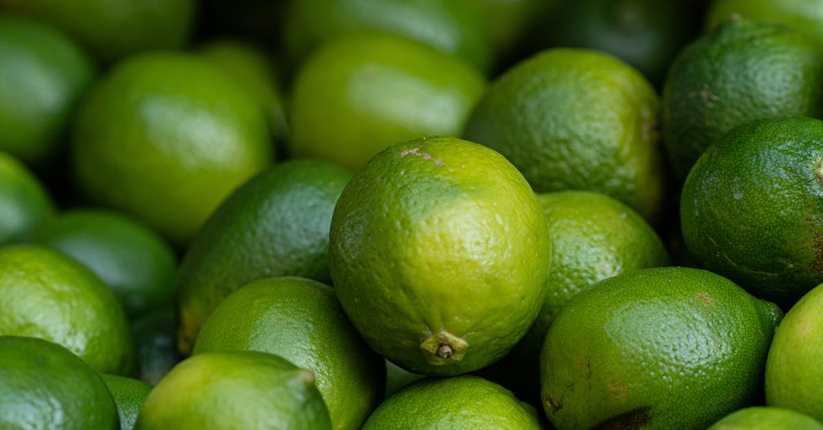 découvrez tous les secrets de la lime : ses bienfaits pour la santé, ses utilisations en cuisine, ainsi que des astuces pour profiter de son goût rafraîchissant au quotidien.