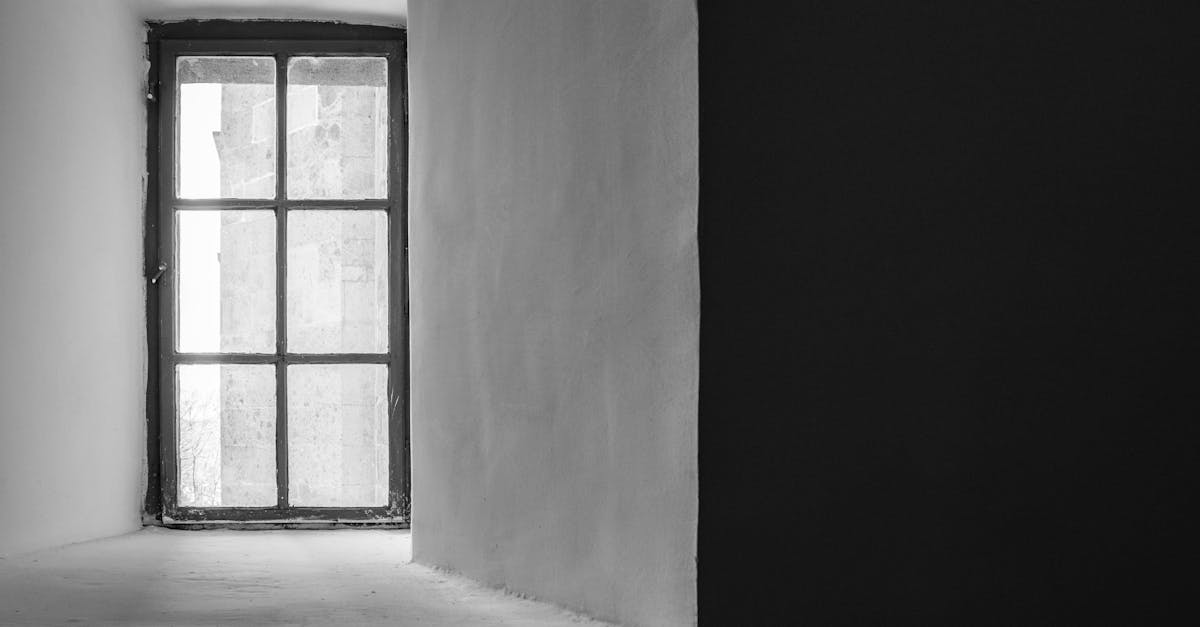 découvrez tout ce qu'il faut savoir sur les fenêtres : types, matériaux, conseils d'achat et astuces pour améliorer l'isolation et l'esthétique de votre habitat.