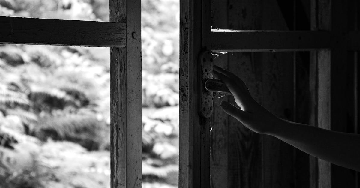 remplacez vos fenêtres anciennes par des fenêtres modernes et économes en énergie. découvrez nos solutions de remplacement de fenêtres pour améliorer l’isolation, le confort et la valeur de votre maison.