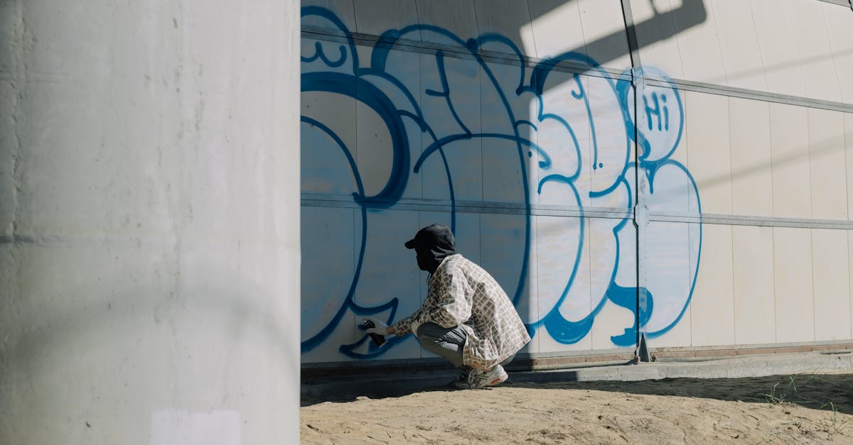découvrez nos services professionnels de peinture pour piscines en béton, pour une finition durable et esthétique qui transforme votre piscine.
