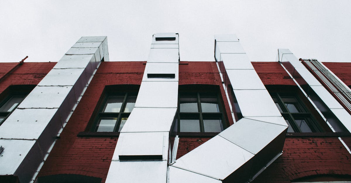 découvrez tout sur la ventilation mécanique : principes, applications médicales et techniques pour assurer une oxygénation optimale et protéger la santé respiratoire.