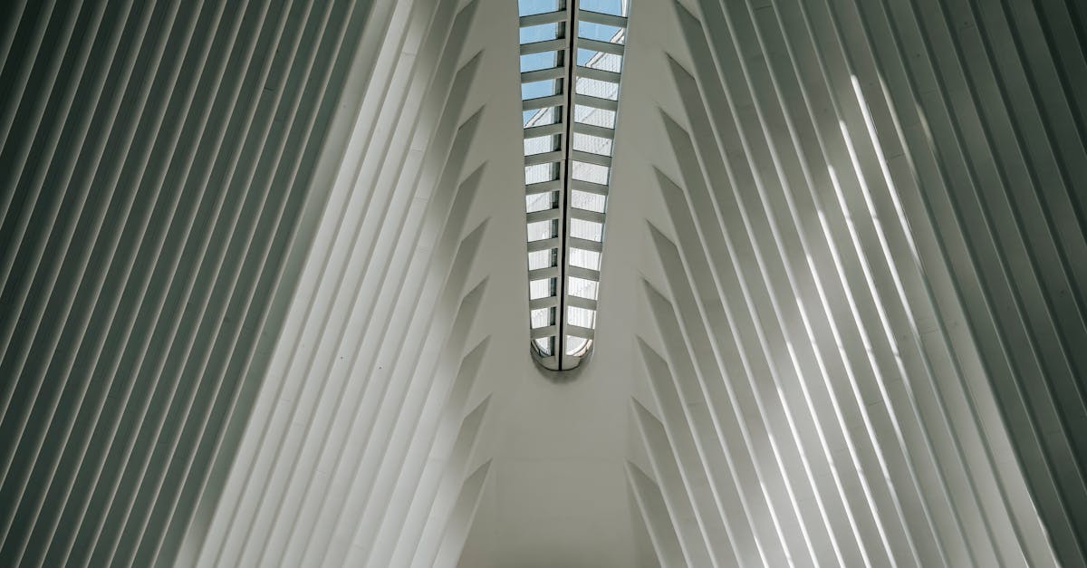 découvrez les verres unidirectionnels, offrant confidentialité et visibilité simultanées pour vos projets résidentiels et professionnels.