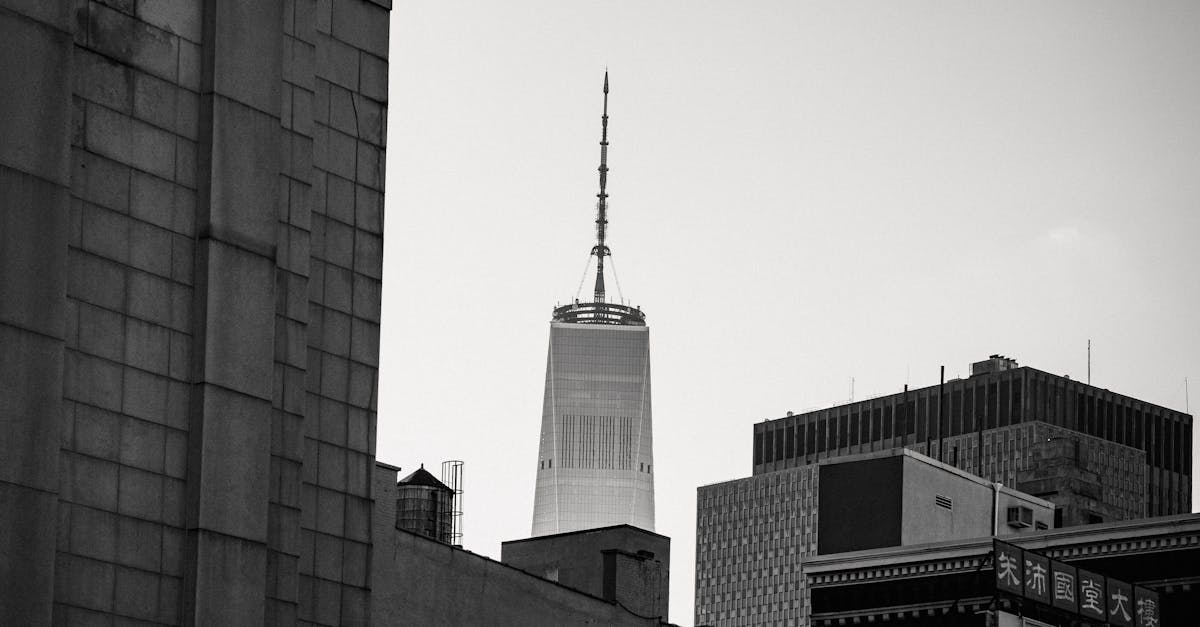 découvrez tout sur le verre miroir sans tain, un matériau innovant permettant une observation discrète entre deux espaces tout en conservant la transparence d'un côté.