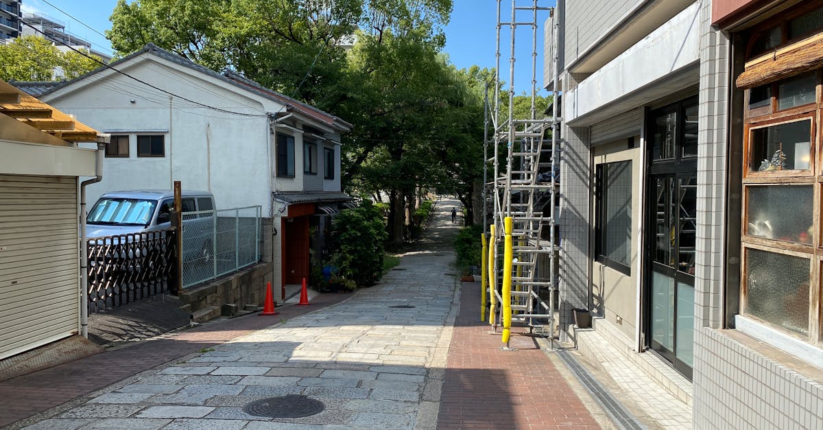 calculez facilement la surface de votre toit grâce à notre guide pratique et précis pour l'estimation des dimensions de toiture.