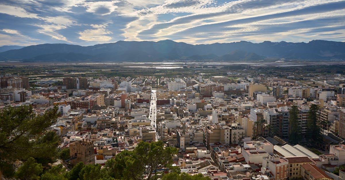 calculez facilement la surface de votre toit pour vos projets de rénovation ou construction avec notre guide simple et précis.