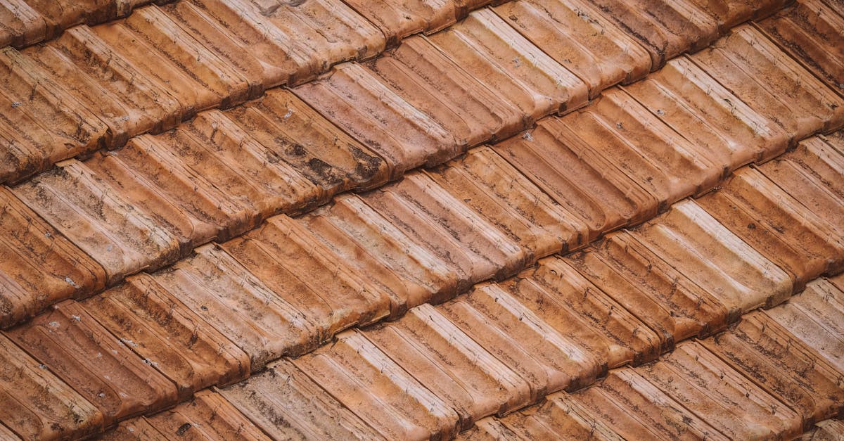 calculez facilement la quantité exacte de tuiles nécessaires pour votre toiture grâce à notre outil de calcul précis et rapide.