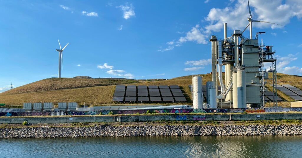 Calculer le nombre de panneaux solaires à installer pour atteindre l’autosuffisance énergétique et les critères essentiels de leur installation calculez facilement la quantité et la puissance de panneaux solaires nécessaires pour votre installation grâce à notre outil de calcul précis et fiable.