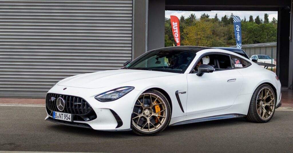 découvrez nos solutions efficaces de ventilation pour chaudières, garantissant une meilleure performance et sécurité de votre système de chauffage.