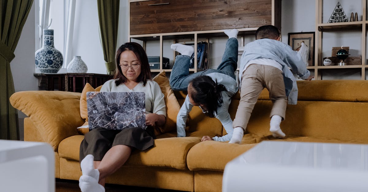 film d'isolation pour fenêtres : améliorez l'efficacité énergétique de votre maison en réduisant les pertes de chaleur et les courants d'air.