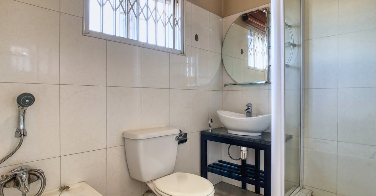 service professionnel de débouchage de drains rapide et efficace pour éliminer tous types d'obstructions et rétablir l'écoulement normal de vos canalisations.