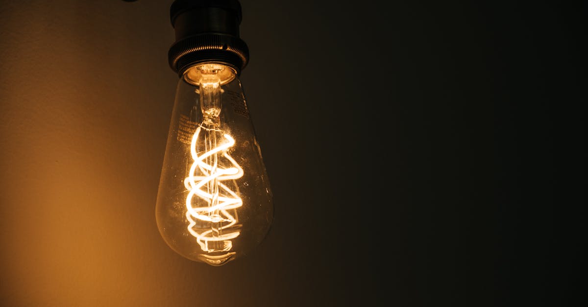 découvrez comment maîtriser et réduire votre consommation d'énergie pour économiser sur vos factures et protéger l'environnement grâce à des conseils pratiques et des solutions efficaces.