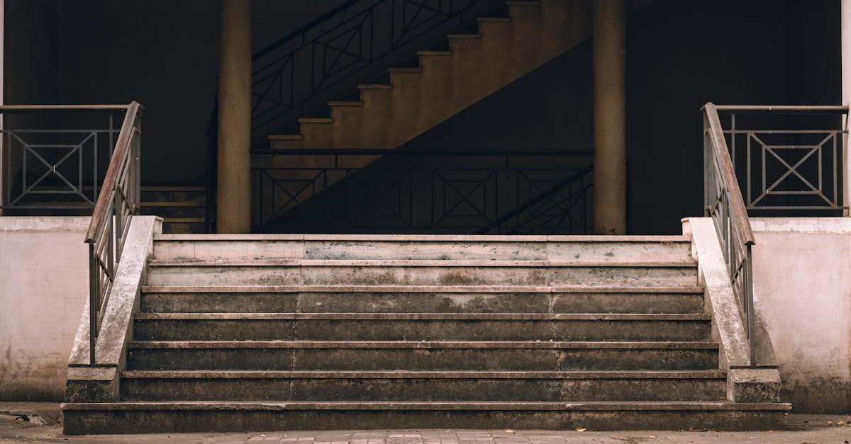 découvrez le béton désactivé, une technique qui révèle les granulats pour un effet esthétique et antidérapant, idéale pour les allées, terrasses et aménagements extérieurs.