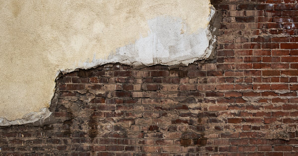 estimation précise de la quantité d'enduit nécessaire pour la façade, afin de planifier efficacement vos travaux de rénovation ou de construction.