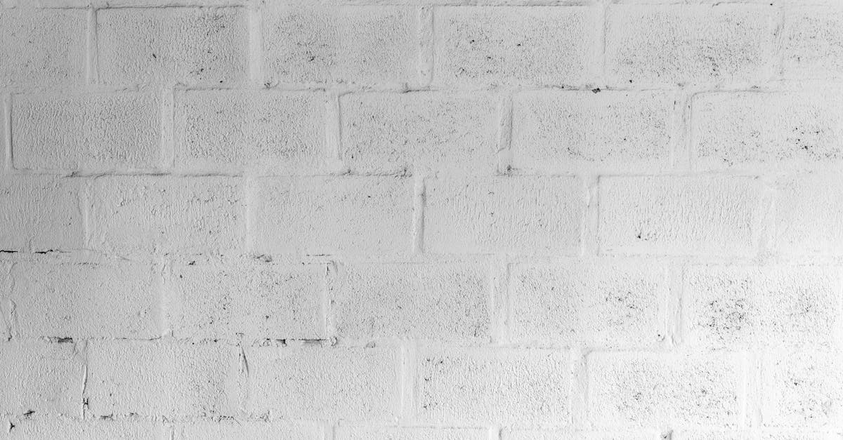 estimation de la quantité d'enduit pour façade : calculez facilement la quantité nécessaire pour vos travaux de plâtrage extérieur.