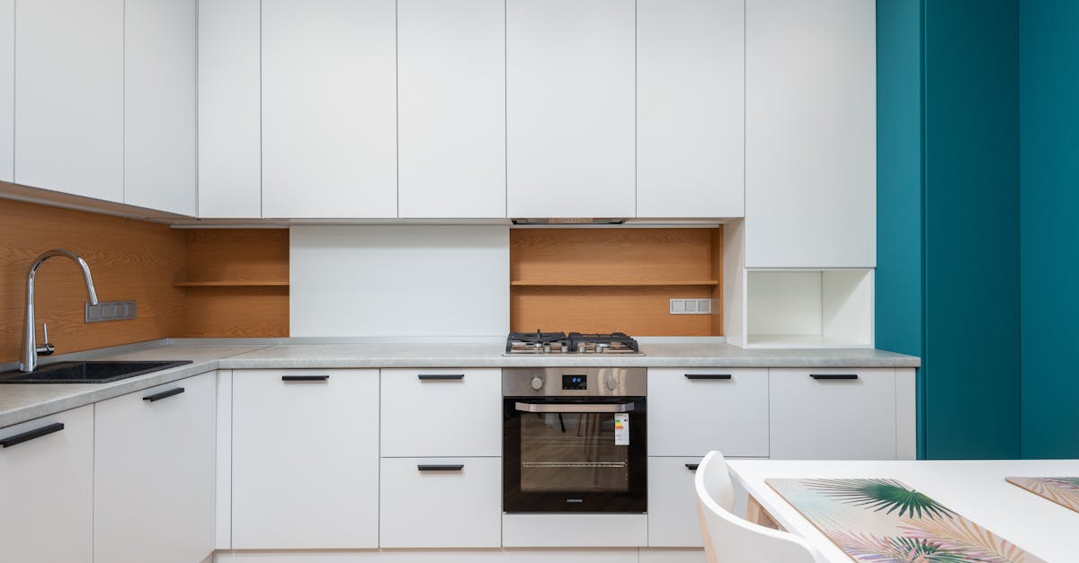 découvrez notre gamme de chaudières à gaz performantes et économiques, idéales pour chauffer votre maison tout en réduisant votre consommation d'énergie.