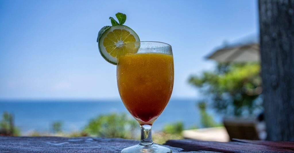 Tout savoir sur la chaux hydraulique : coûts d’installation, applications, méthode de pose et avantages découvrez la chaux hydraulique, un liant naturel idéal pour la construction et la rénovation, offrant durabilité et résistance à l'humidité.