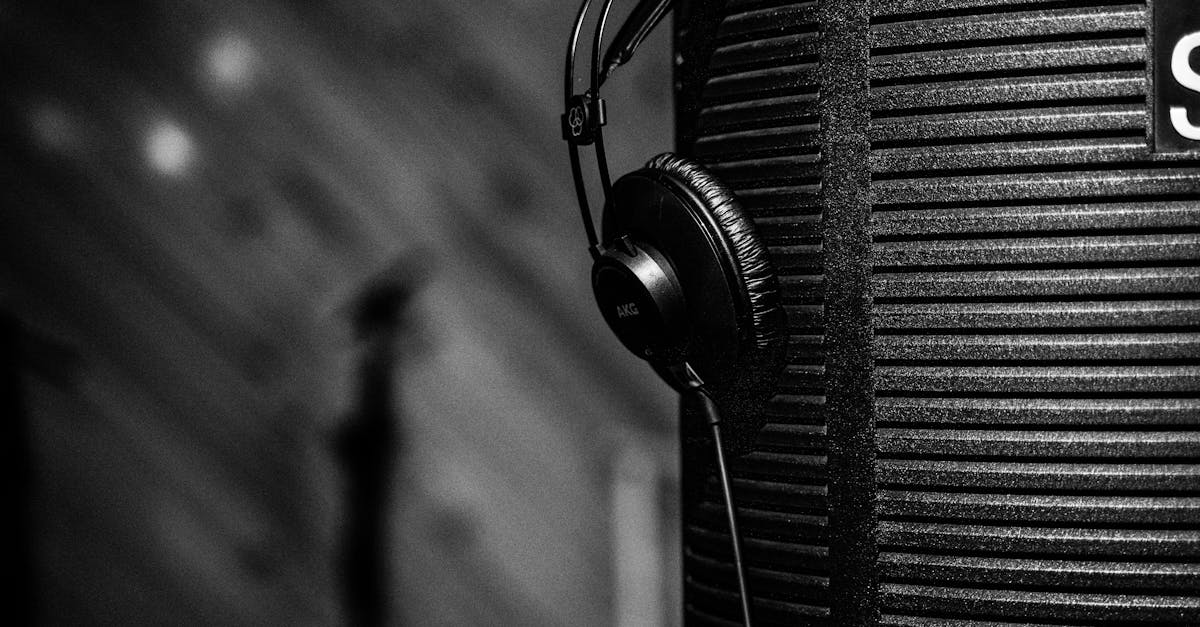 découvrez nos solutions efficaces d'insonorisation pour réduire les nuisances sonores et améliorer le confort acoustique de vos espaces.