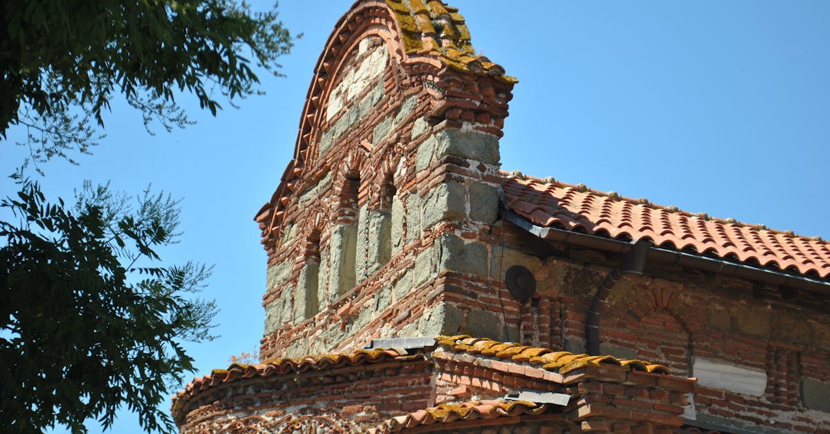 découvrez notre sélection de carreaux en travertin, alliant élégance naturelle et durabilité, parfaits pour sublimer vos sols et murs avec une touche authentique.