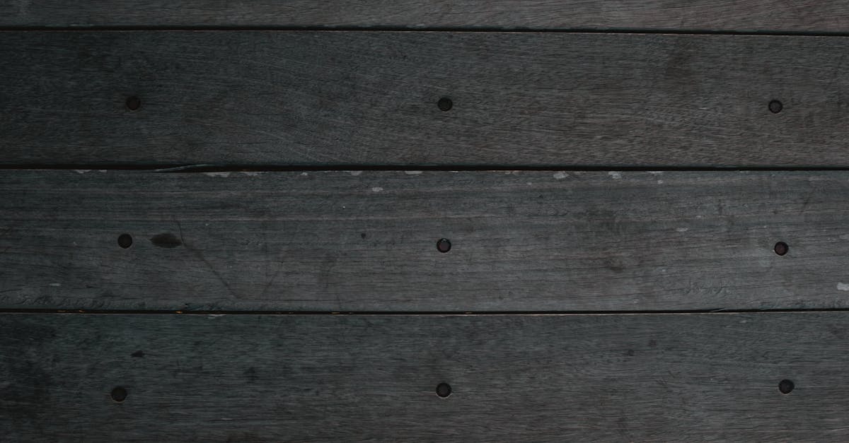 découvrez notre sélection de plinthes élégantes et durables pour sublimer vos murs et protéger vos sols avec style.