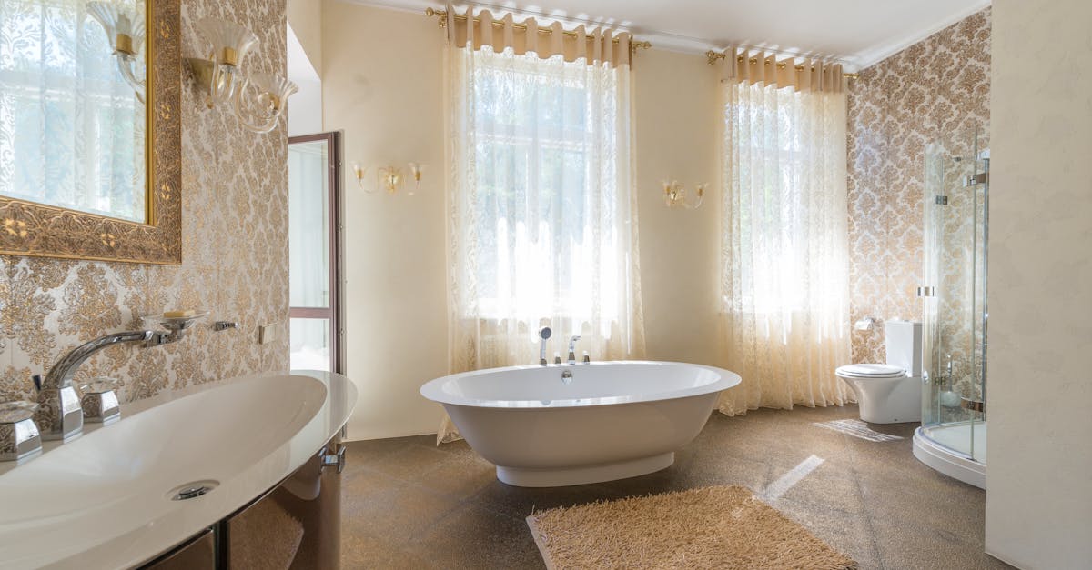 découvrez notre sélection de plinthes de haute qualité, faciles à installer et idéales pour apporter une finition élégante à vos murs et sols.