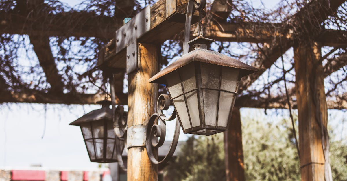 découvrez nos pergolas fermées alliant design et protection, idéales pour créer un espace extérieur confortable toute l'année.