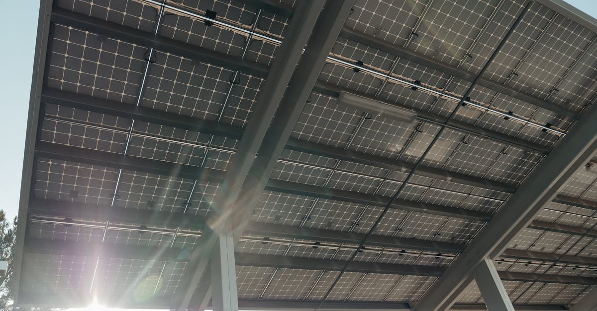 découvrez le coût d'installation d'une porte-fenêtre française renforcée et obtenez des conseils pour optimiser votre budget rénovation.