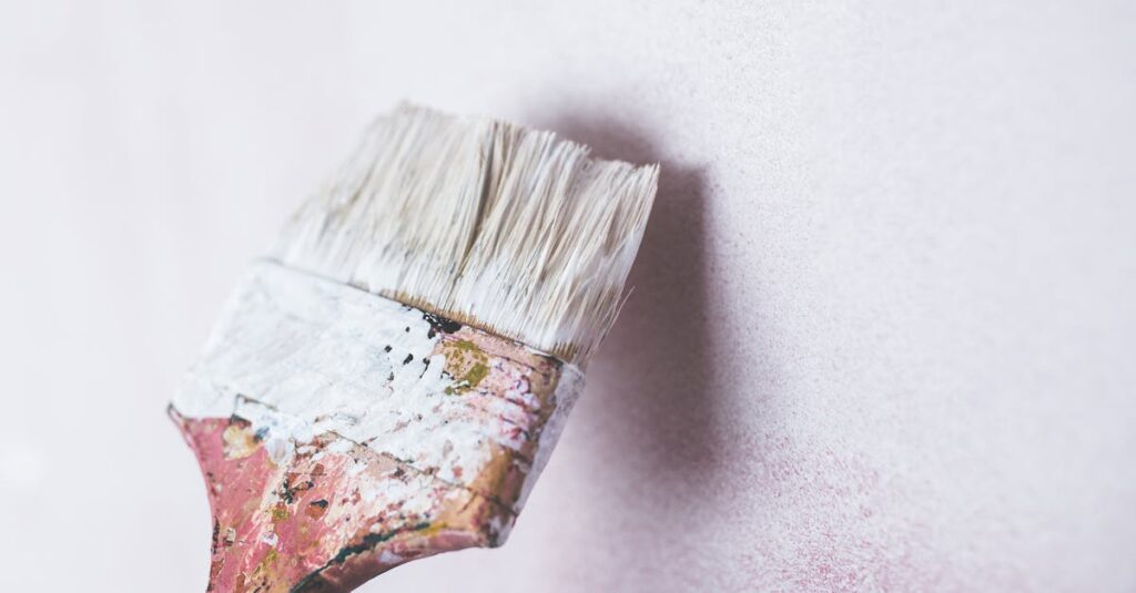 Peinture mate ou satinée : quelles distinctions importantes à connaître ? découvrez nos finitions de peinture de haute qualité pour un rendu durable et esthétique sur toutes vos surfaces.
