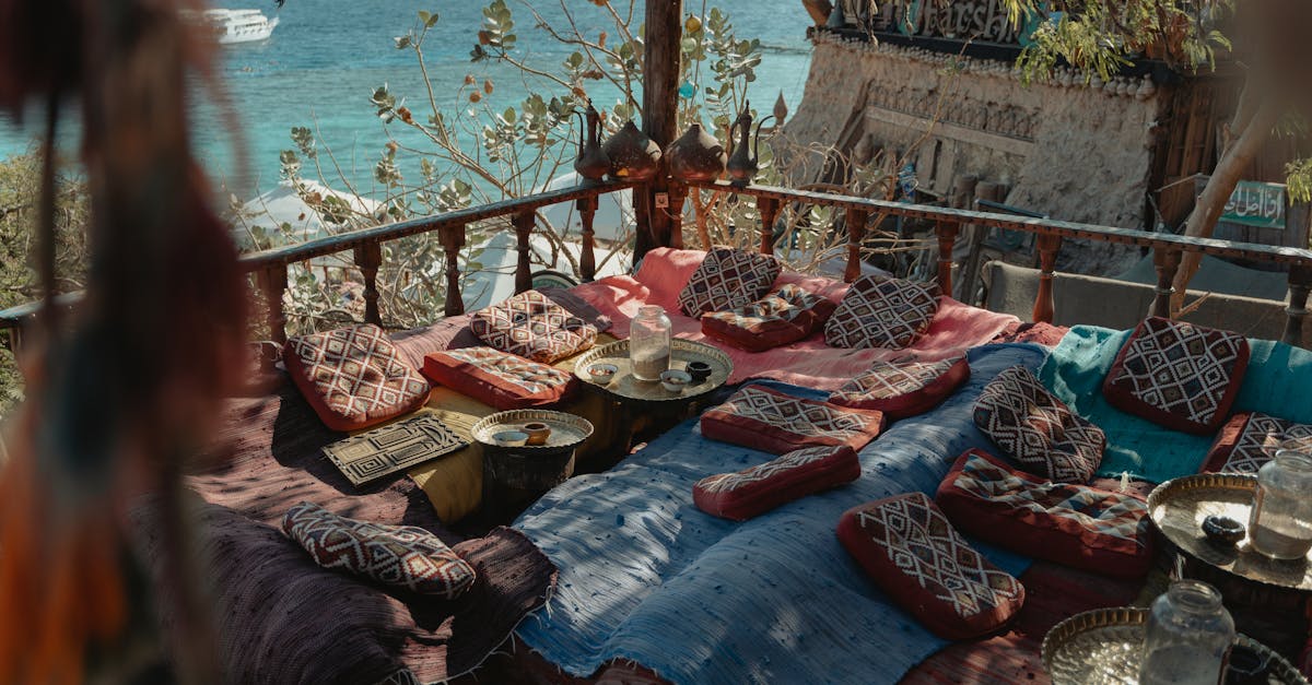 découvrez nos terrasses en quartzite, alliant élégance naturelle et durabilité pour sublimer vos espaces extérieurs.