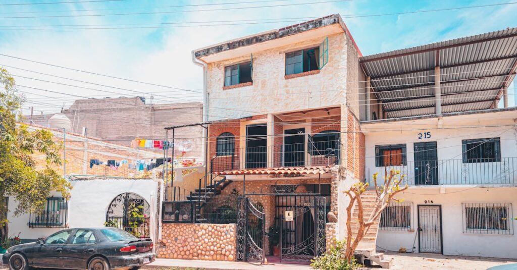 découvrez nos solutions de lucarnes de toit pour optimiser l'espace et apporter lumière naturelle à vos combles. esthétique et fonctionnalité garantis.