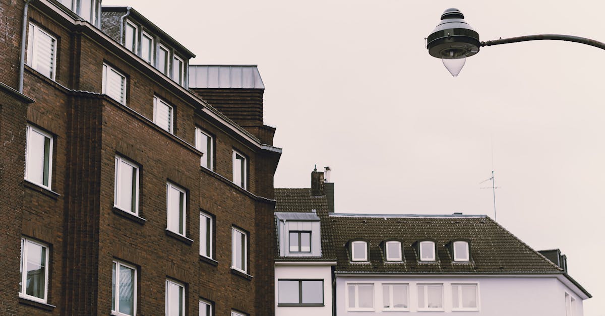 découvrez nos lucarnes de toit élégantes et fonctionnelles pour optimiser l'espace et la luminosité de votre maison.