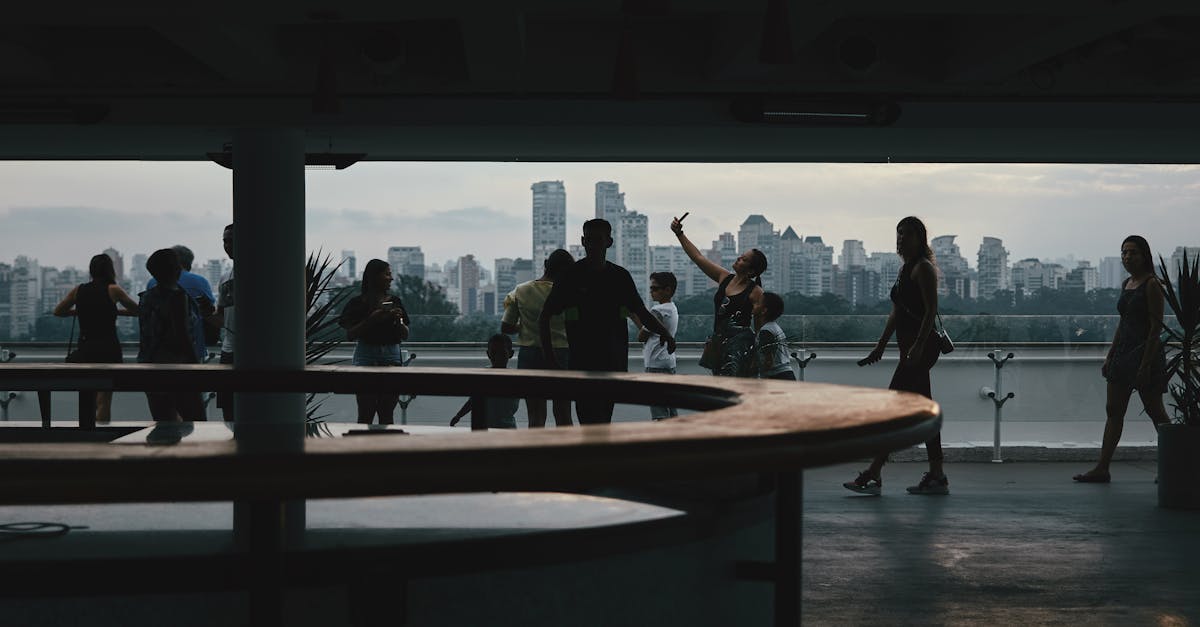découvrez nos terrasses sur toit élégantes et fonctionnelles, idéales pour profiter de l'extérieur en ville avec style et confort.