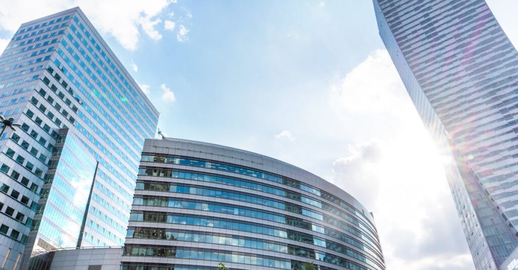 découvrez les solutions efficaces d'insonorisation pour réduire le bruit et améliorer le confort acoustique de votre maison ou bureau.