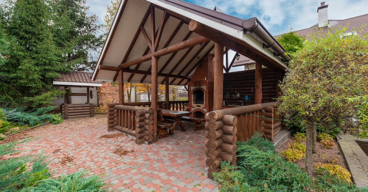 découvrez les meilleurs matériaux pour votre terrasse : bois, composite, pierre ou carrelage, alliant esthétique et durabilité pour un extérieur convivial.