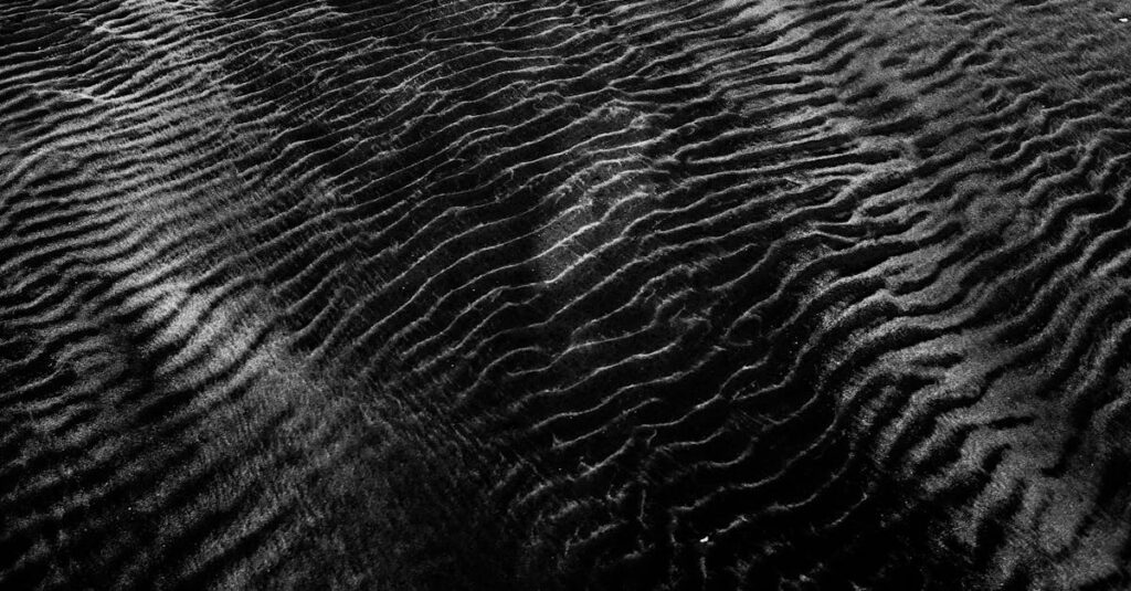 Appliquer un nouveau papier peint sur un ancien : avantages et inconvénients à considérer découvrez une vaste collection de wallpapers de haute qualité pour personnaliser votre écran avec style et originalité.