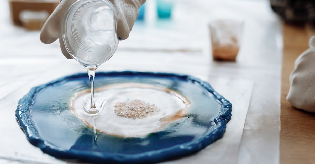 résine d'étanchéité performante pour protéger vos surfaces contre l'humidité et les infiltrations d'eau.