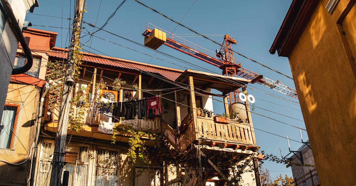 découvrez le coût de la rénovation d'un balcon, avec une estimation des prix, des conseils pour optimiser votre budget et des astuces pour réussir votre projet.