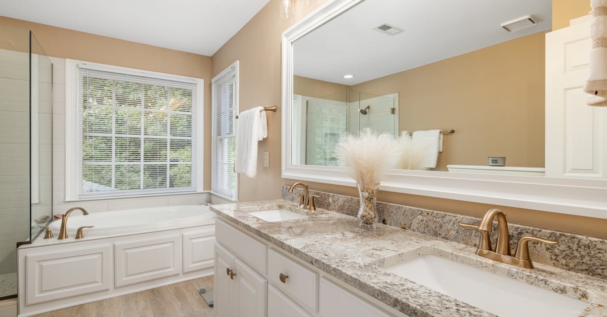 découvrez les hauteurs idéales pour les accessoires de salle de bain afin d'assurer confort et fonctionnalité dans votre aménagement.