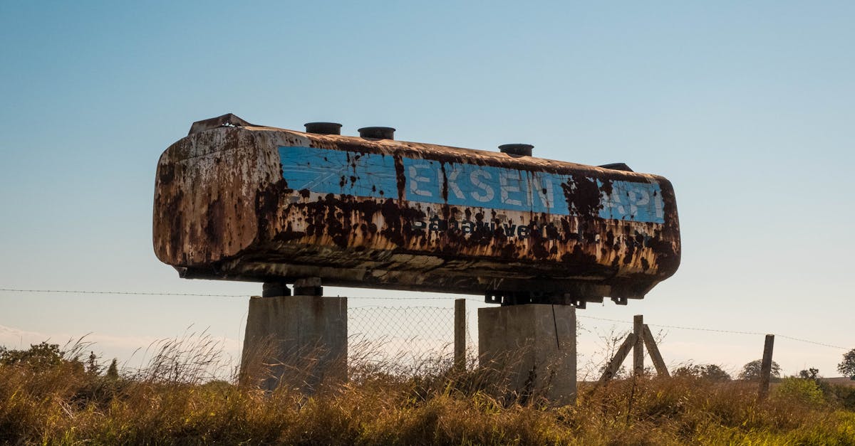 réservoir septique en béton durable et robuste pour une gestion efficace des eaux usées domestiques.