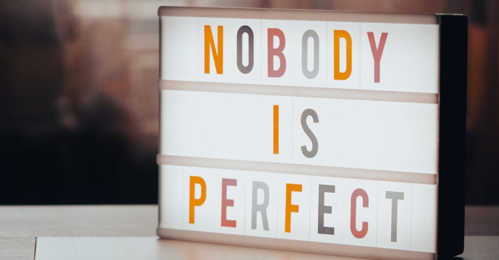 optimisez la hauteur de l'agencement de votre cuisine pour un confort et une ergonomie maximaux, adaptés à vos besoins quotidiens.