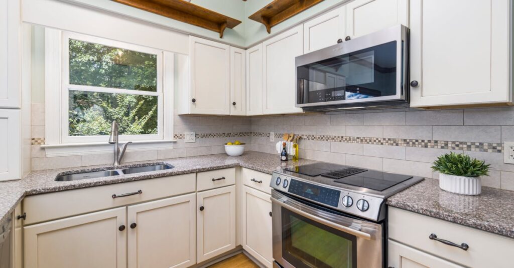 Guide complet et tarifs pour la rénovation de votre cuisine transformez votre espace avec une rénovation de cuisine moderne et fonctionnelle. découvrez des idées, conseils et inspirations pour une cuisine à votre image.