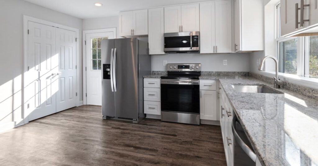 Quel est le coût pour aménager une cuisine ? découvrez le coût de la rénovation de cuisine, avec des conseils pour planifier votre budget et optimiser vos dépenses.